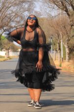 Tutu throw over: Black - Image 2