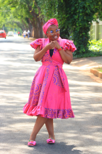 Pinafore: 3 Cat Pink seShweshwe